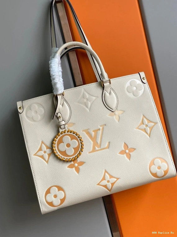 AAA Pruses Bags MM ONTHEGO LOUIS VUITTON 0723